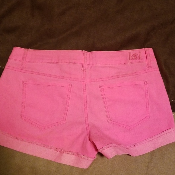 Lei shorts - Picture 3 of 3